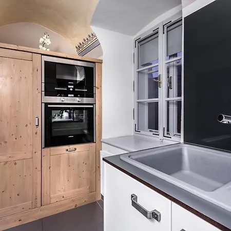 Athanor Český Krumlov